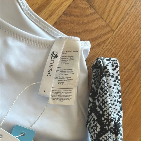 Cupshe Snakeskin and Black One-Piece Swimsuit large - Picture 4 of 5